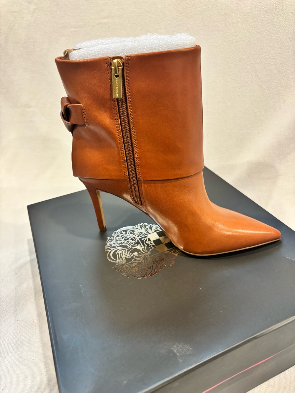 Vince Camuto Cognac Leather Pointed-Toe Stiletto Ankle Boots - Woman’s 8 NWT - Picture 8 of 11